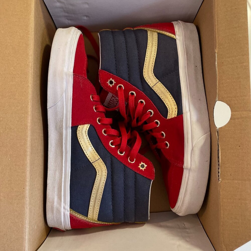 Captain Marvel Vans Sk8-Hi